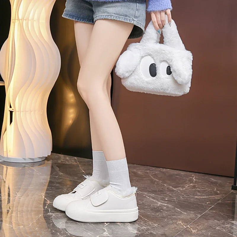 Fashion Cotton Shoes Women New Round Toe Platform Plush Shoes Warm Thick Sole Low Top Female Plush Footwear 2024 Autumn Winter