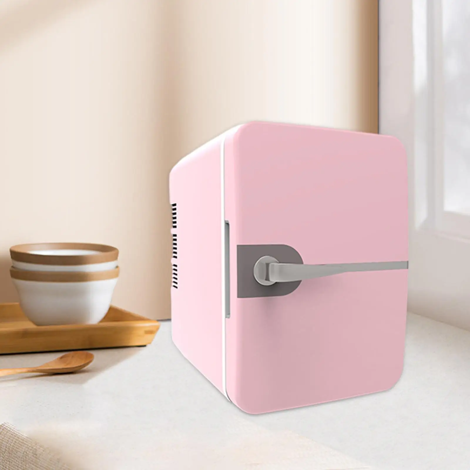 Mini Fridge Small Refrigerator Compact 4L Beverage Refrigerator Personal Fridge Cooler for Lunch Cosmetic Drinks Bedroom Desktop