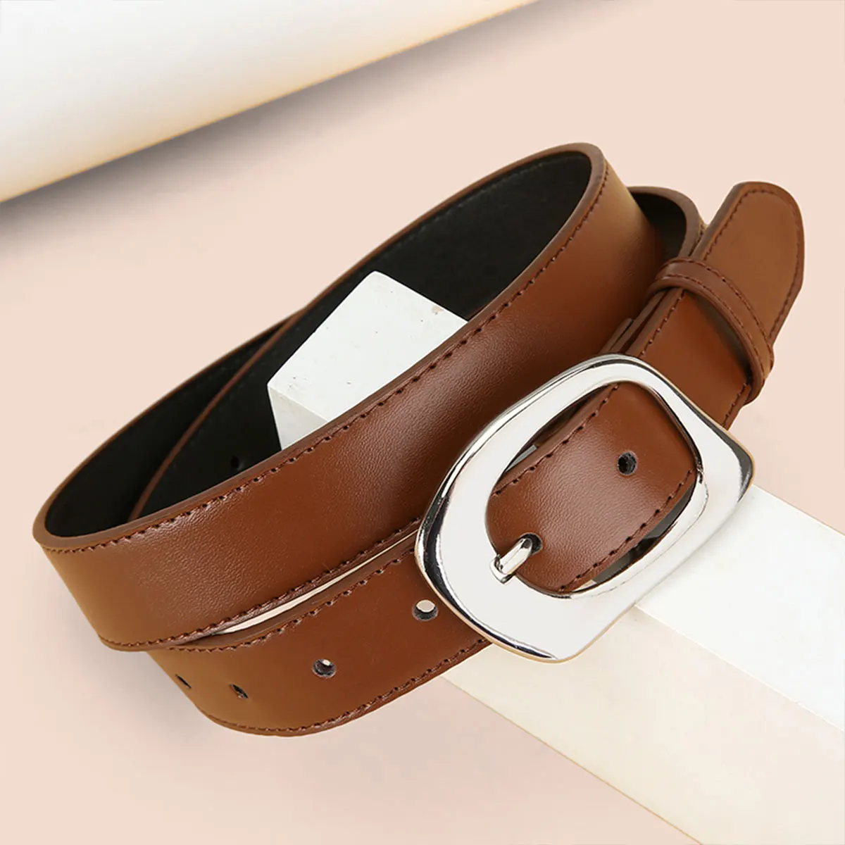 Женский кожаный ремень с U-образной пряжкой, стильный и простой, универсальный модный декоративный ремень для костюмных брюк для женщин
