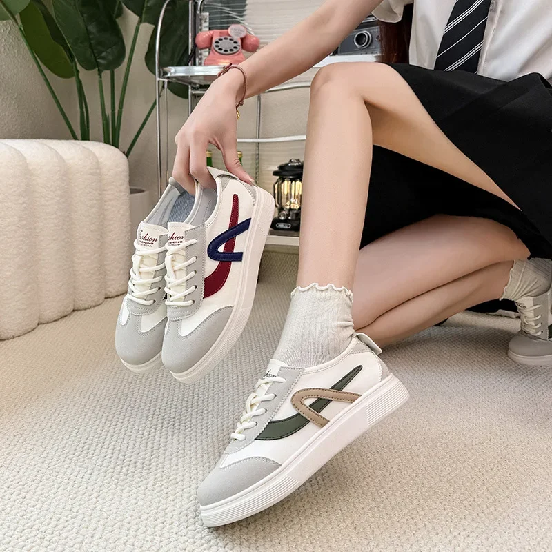 รองเท้ากีฬาลําลอง กีฬาผู้หญิง Le Fu เทรนด์ใหม่ในช่วงฤดูร้อน วิ่งแบบผูกเชือก ดีไซเนอร์ สะดวกสบาย