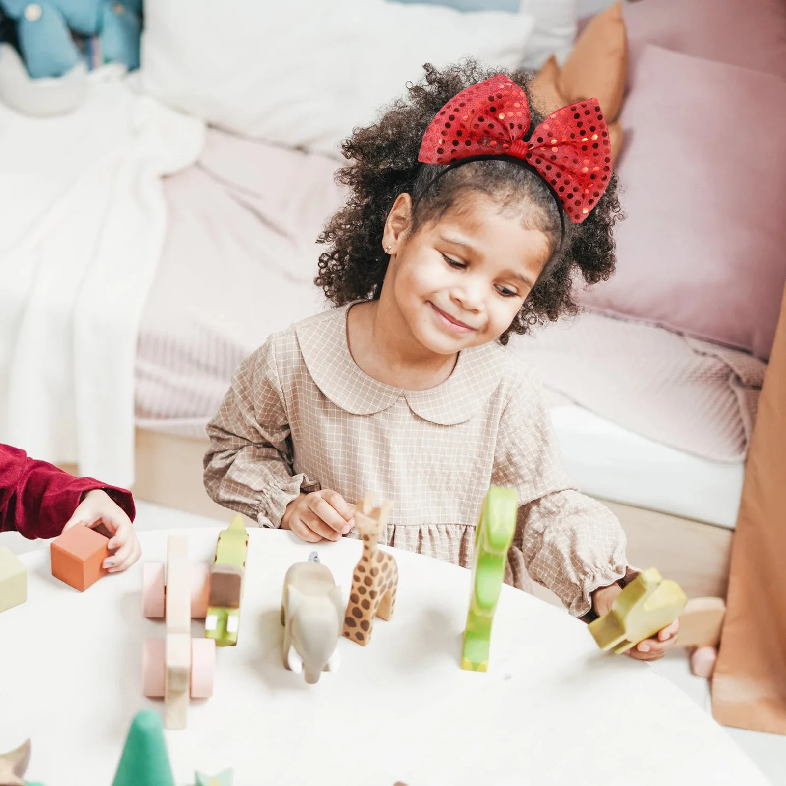 

3Pcs Xmas Bow Hair Hoop Shiny Sequin Headband Christmas Hair Accessories Stretchy Bow Headband for Holiday Fashion Look