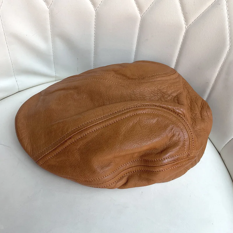 

high quality black brown retro Hong Kong style leather cap Maillard style retro British men's vegetated goat skin duck beak cap