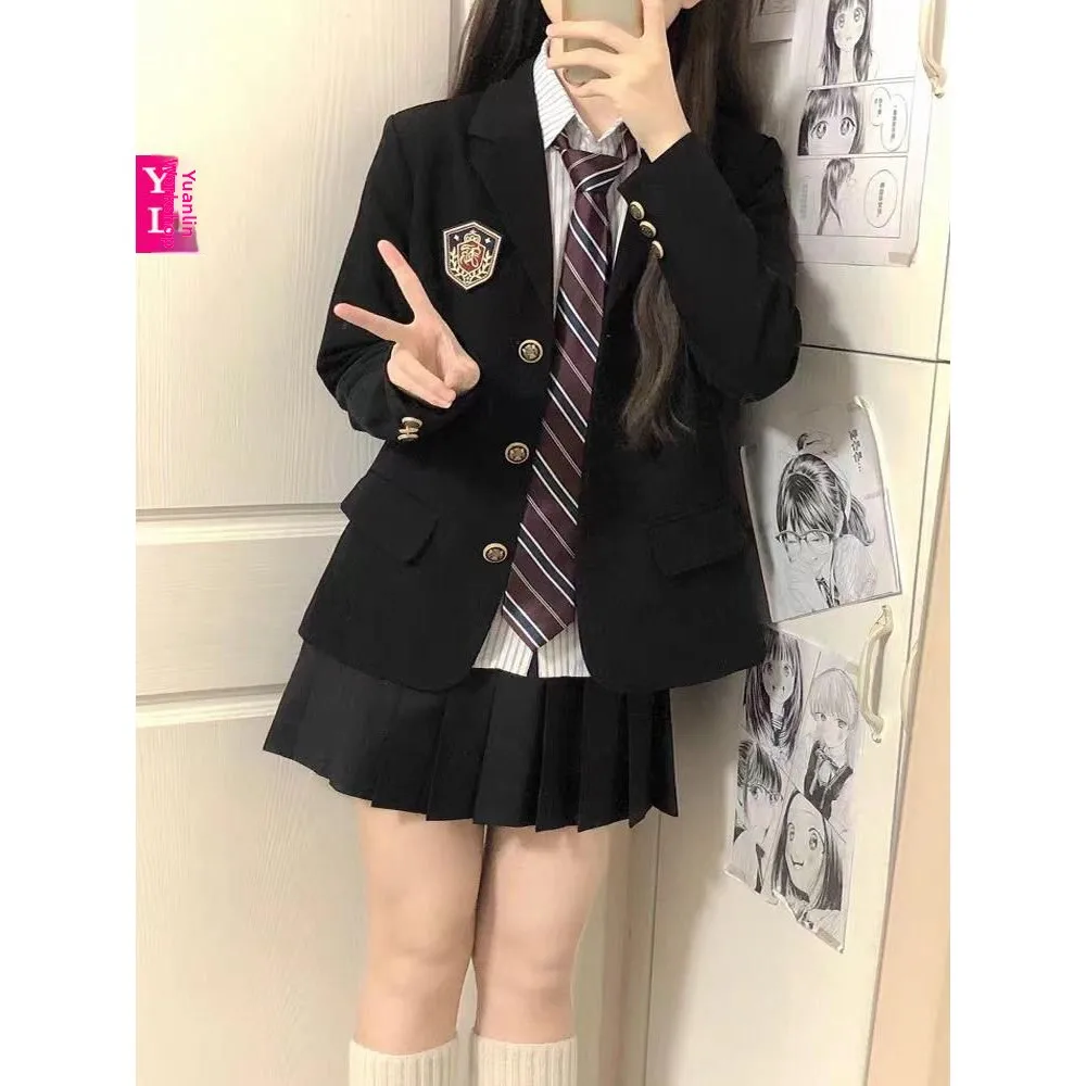 Black Miniature Suit Jacket Women's Style Three-Button Shoulder Padded Whole Piece JK Uniform Short Outerwear Coat