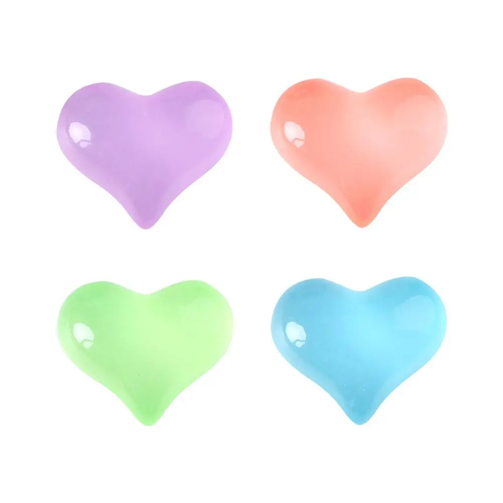 50pcs Cute Luminous Heart Ornaments Resin Crafts DIY Mini Heart Figurines Noctilucent Cartoon Small Love Model Jewelry Craft