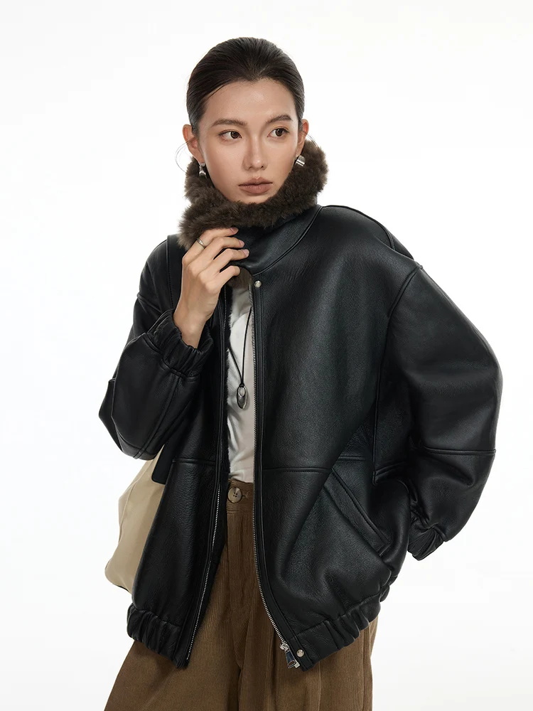 الراقية الفاخرة ميرينو الأغنام الفراء شيرلينغ الستر للنساء 2026 الراقية بسيطة الشتاء جلد طبيعي معطف فرو حقيقي امبسوول