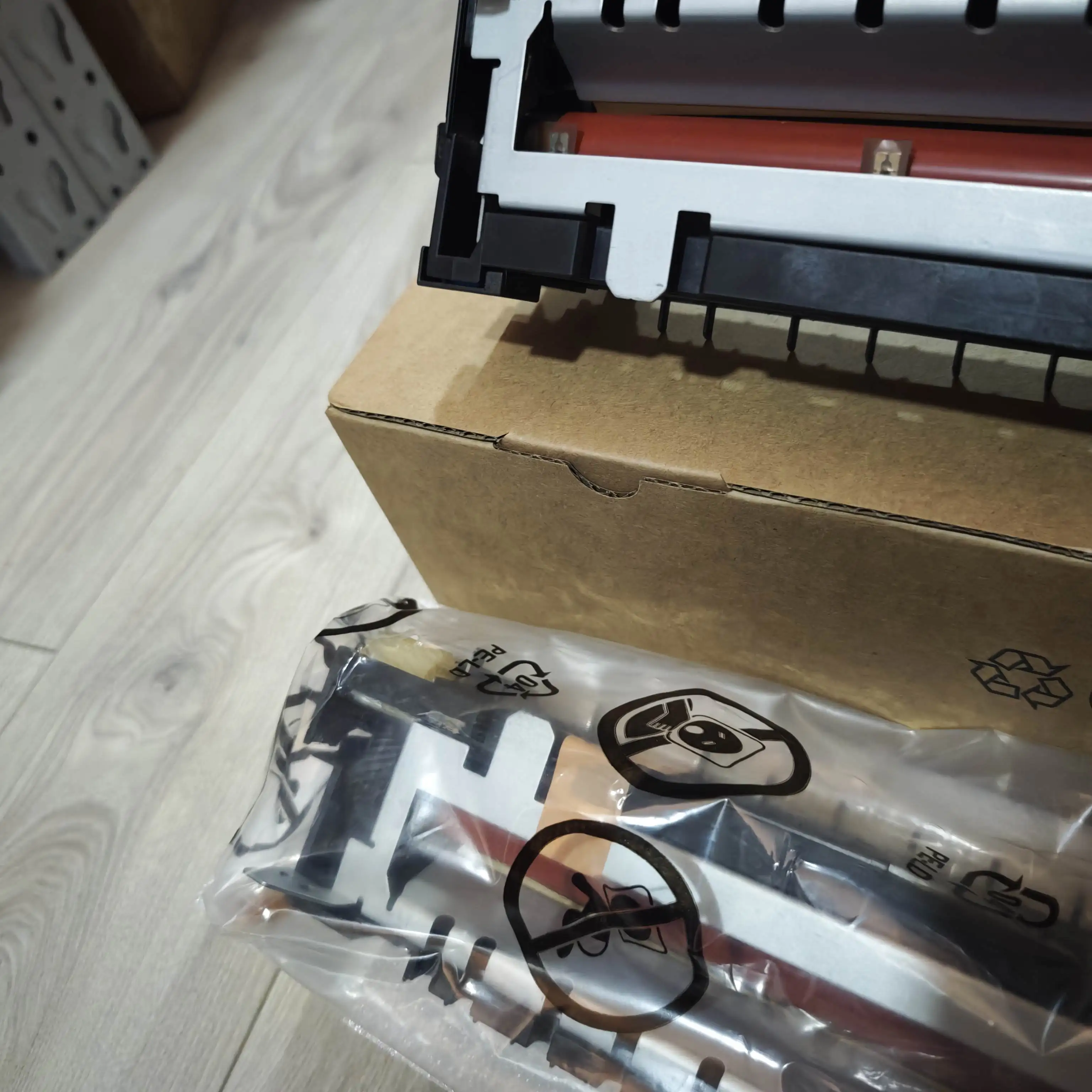 

Fuser Unit ASSY For Xerox Phaser 6510 6510DN Workcenter 6515 6515n MFP Laser Printer