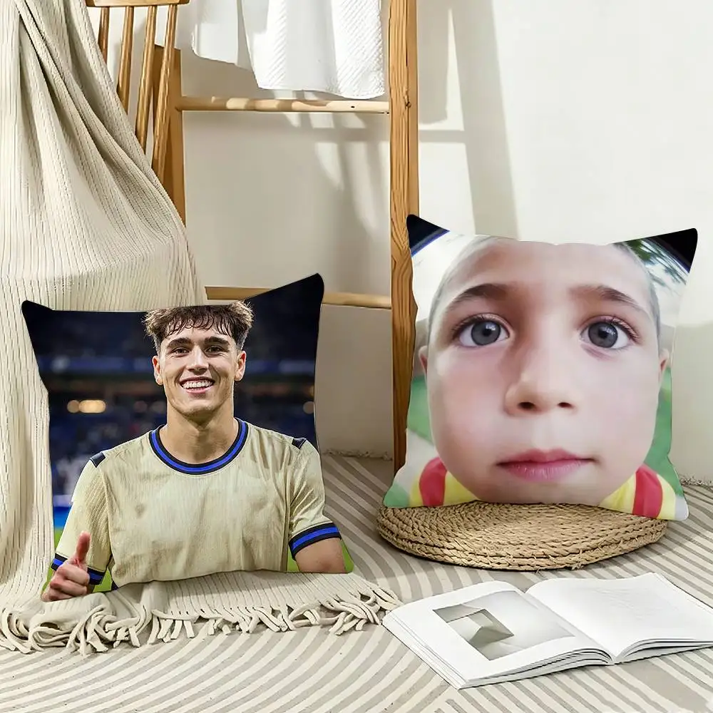 Spanish Defender Pau Cubarsi   Pillow Case Pattern Printed Pillowcase For Living Room Sofa Cushion Cover