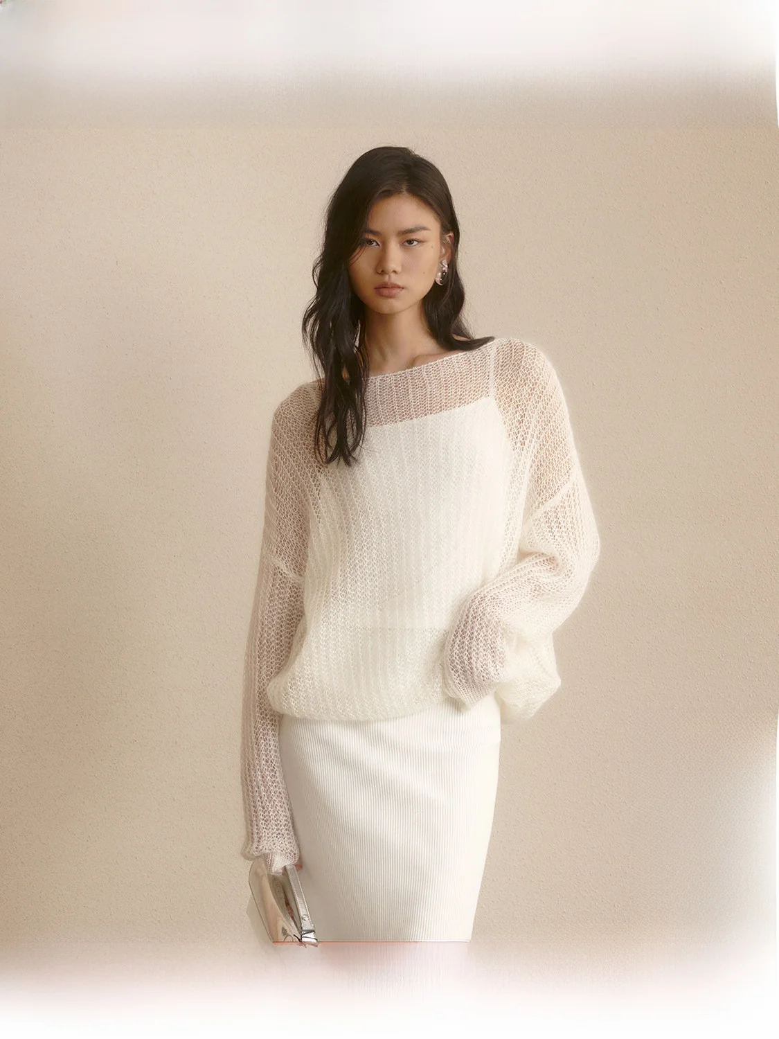 

ZhiZhi Chen Doulings Hollow out Knitted Sweater Lazy One oulder Camere Sle Long Sve Neline Pure Color Autumn Faion
