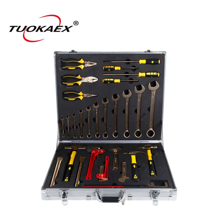 Customizable 26-piece sparkless hand tool kit for liquefaction
