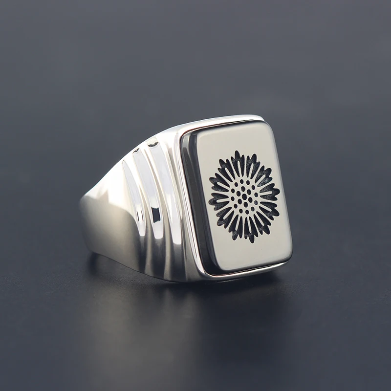 Family Ring Daisy Badge Black Agate Pattern S925 Sterling Silver Commemorative Ornament