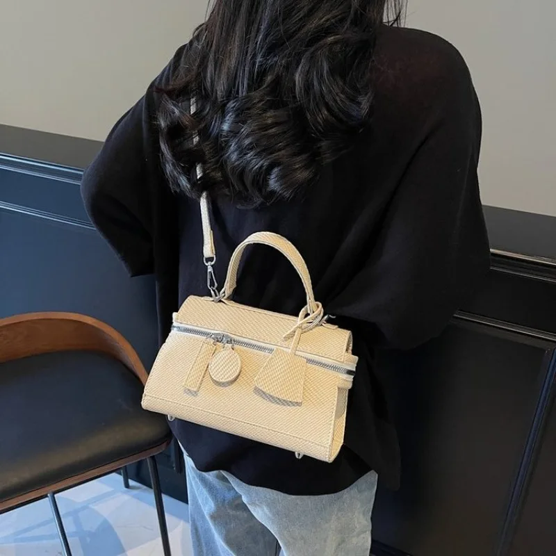 

Practical Handbag With Full Zip Enclosure For Women Secure Underarm Shoulder Bag For Urban Travel And commuting