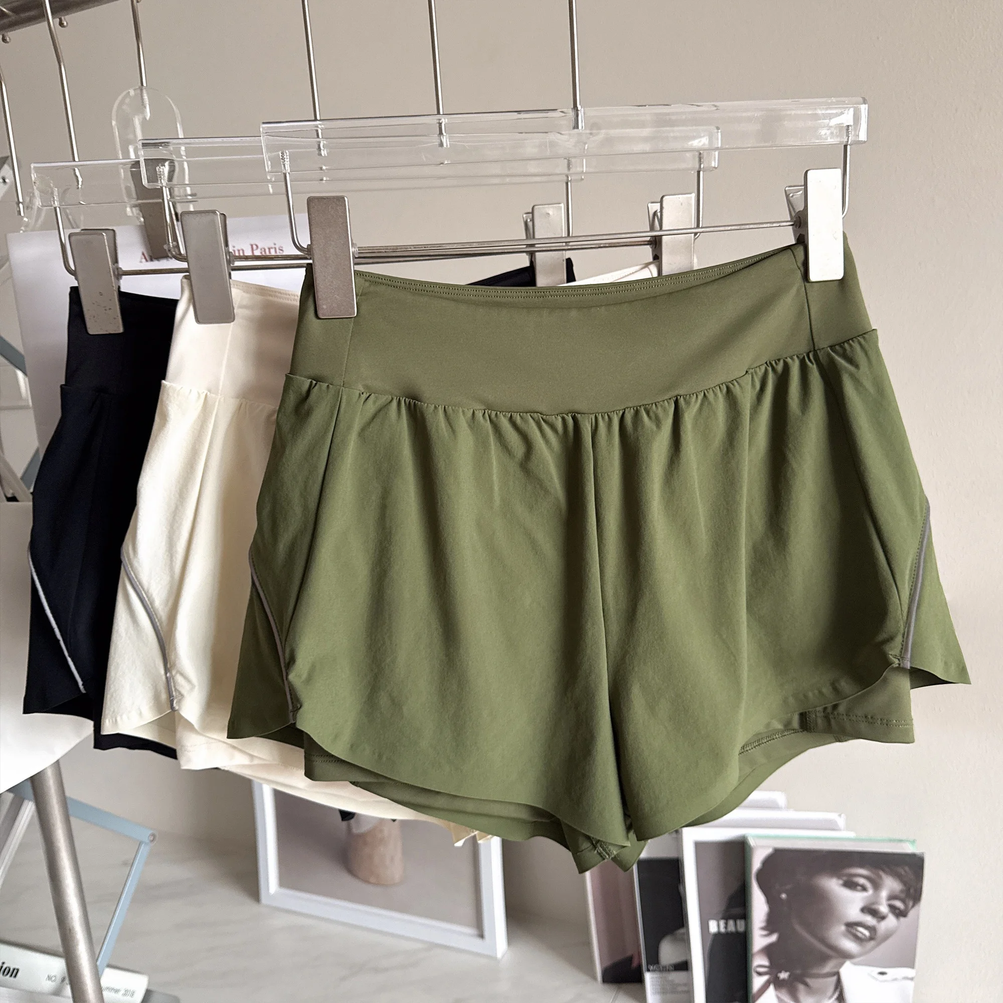 

Женские спортивные шорты с высокой талией для йоги и фитнеса, свободные, быстросохнущие, летние, повседневные, широкие брюки из нейлона и спандекса