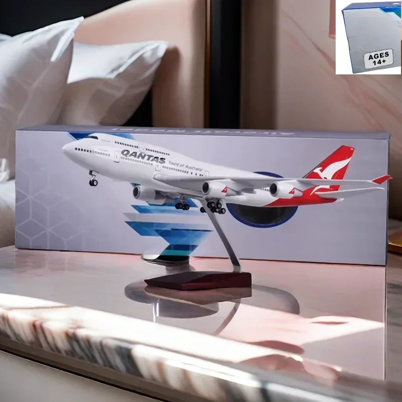 

1/150 Scale 47CM Airplane Boeing 747 B747 QANTAS Airline Model LED Landing Gear for Boys Plane Model Toy Airliner Home Decor