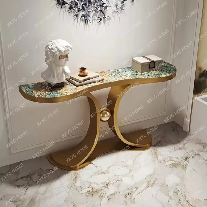

Дизайнерский столик из каменной плиты в стиле лёгкой роскоши, креативный, элегантный, простой и современный, для прихожей, устанавливаемый у стены.