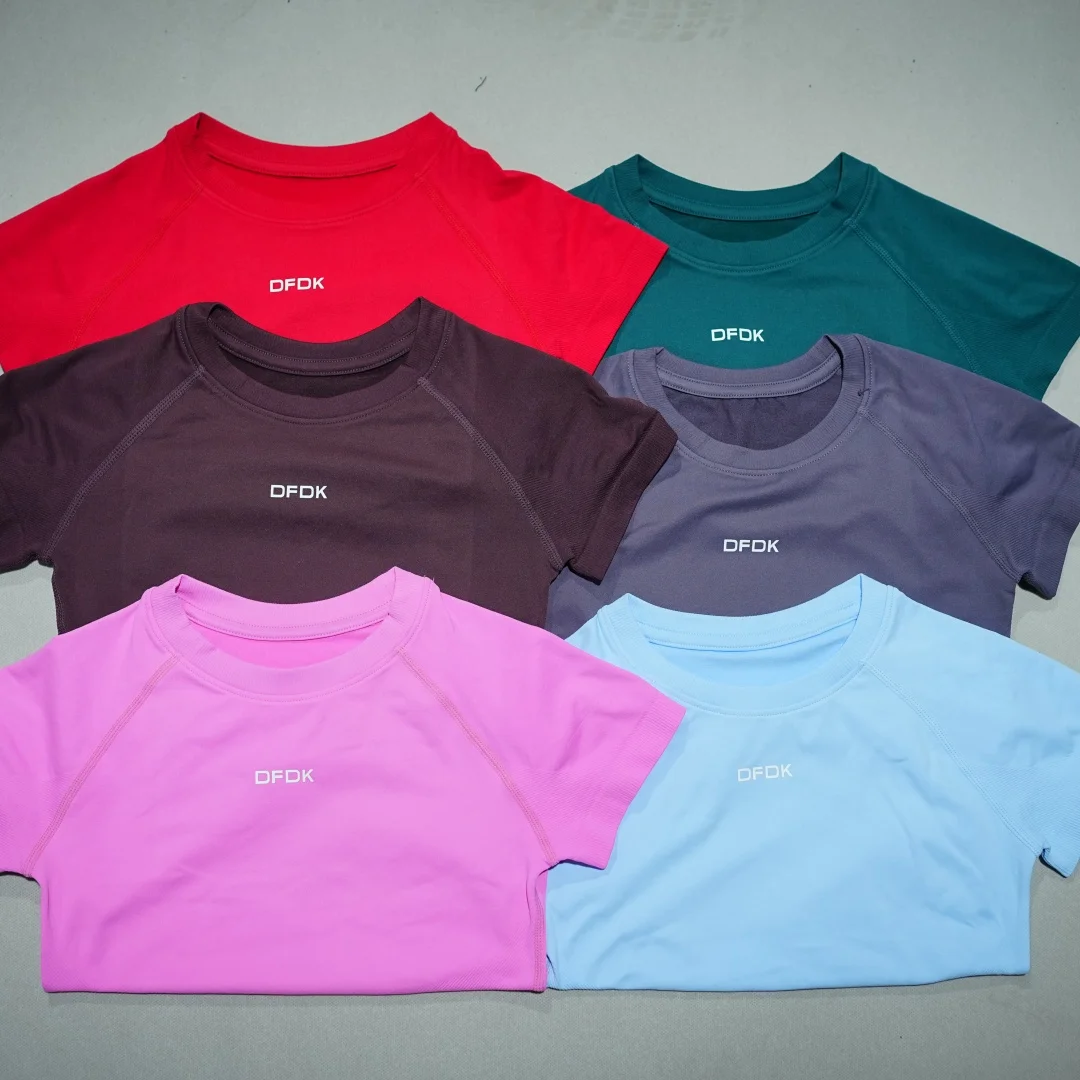 camiseta-esportiva-feminina-dfdk-sem-costura-manga-curta-2026-nova-gola-redonda-respiravel-elastica-slim-para-fitness-e-treino-casual