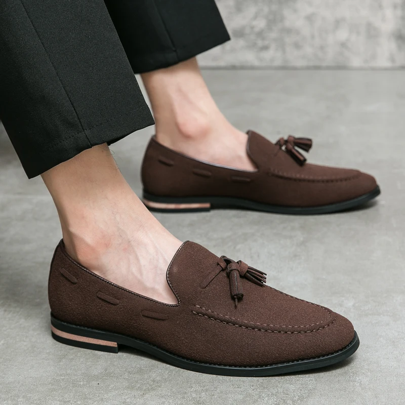 Elegant Shoes Men Classic Dress Loafers Men Brand Shoes Moda Italiana Suede Tassel Leather Shoes Formal Mocassim Masculino Couro