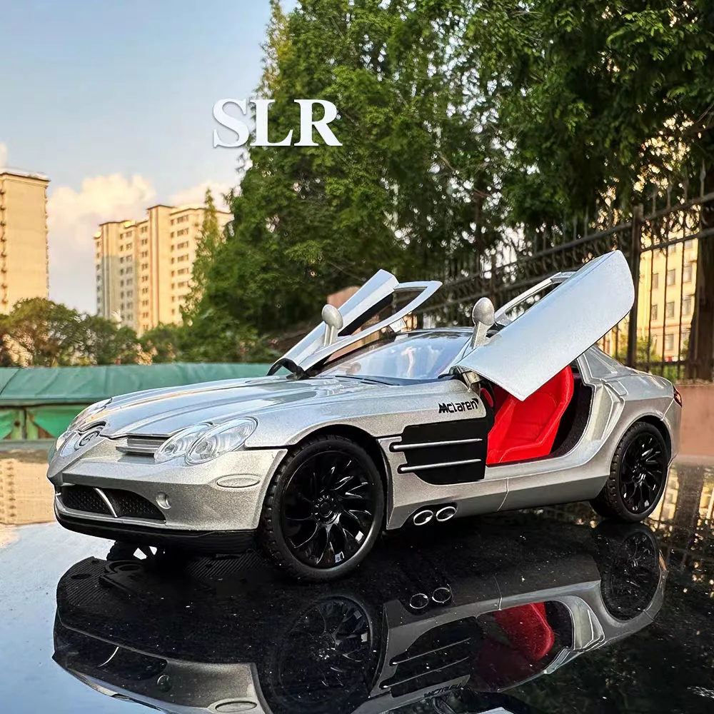 1:24スケール一眼レフP1モデルおもちゃミニカー、プルバックライトサウンド付き車両、ゴムタイヤ、幼児向けキッズギフト