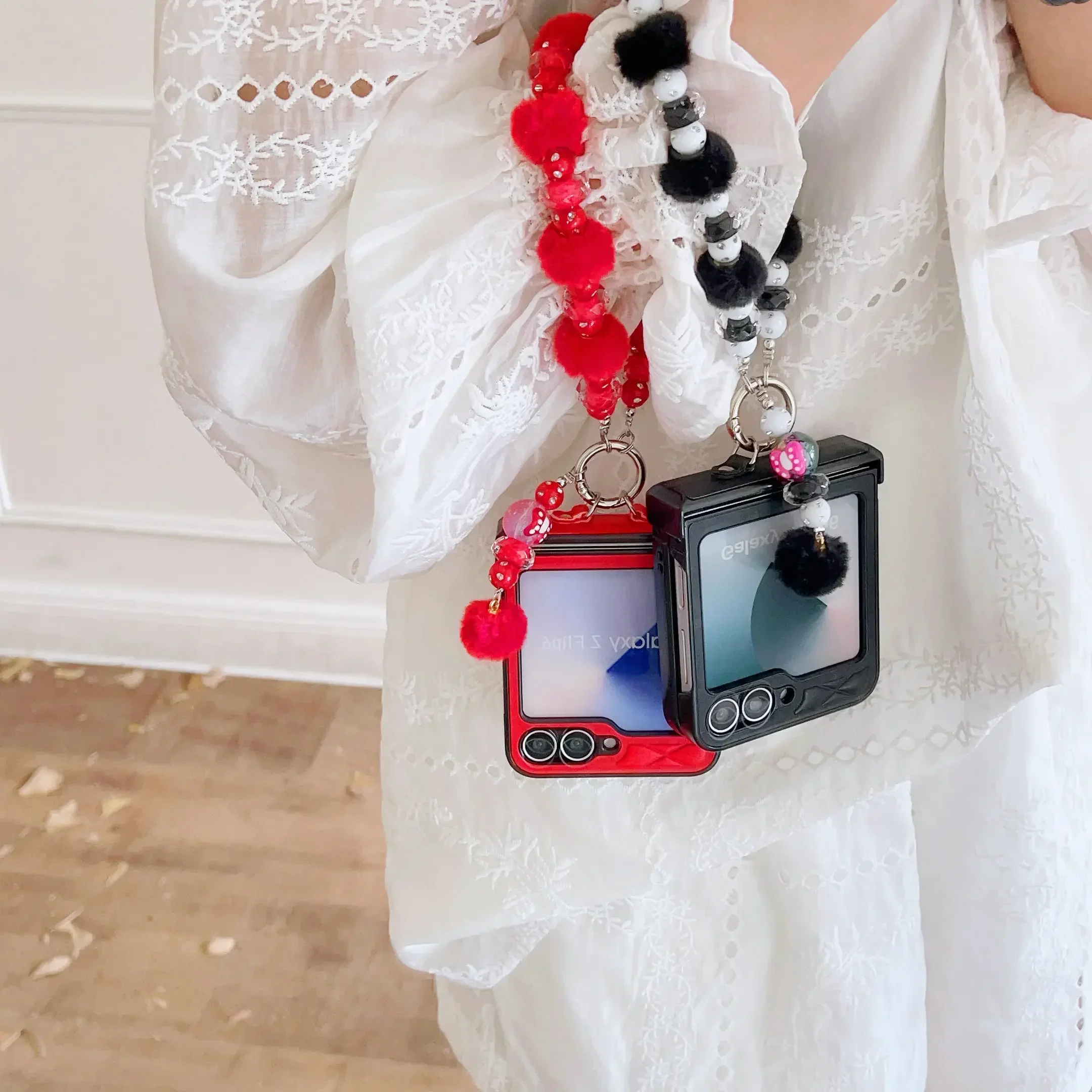 

Glitter Bead PU Leather Cute Bobbles Wrist Strap Phone Case for Samsung Galaxy Z Flip 6 5 4 3 Hinge Protection Shockproof Cover