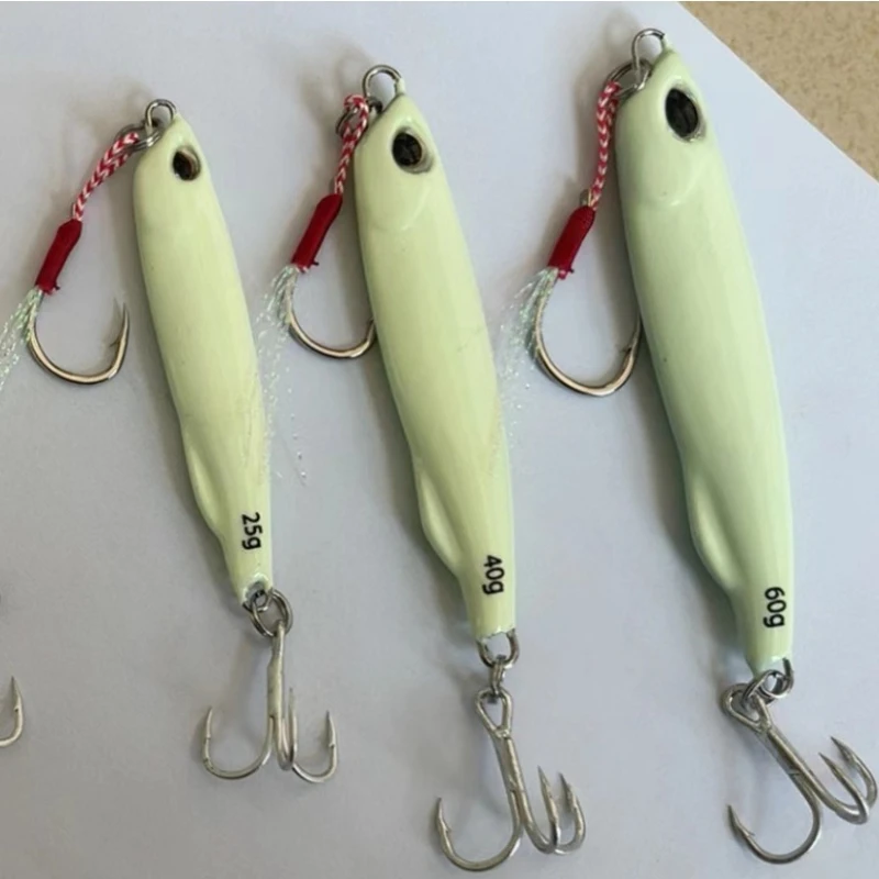 

10g-60g Luminous iron plate lead fake bait lead shore throwing knife with fish far throwing metal lure hard bait