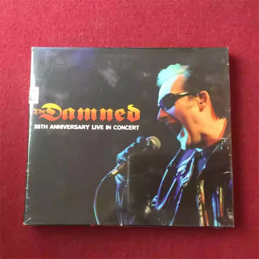 CD The Damned Anniversary Live in Concert é um álbum ao vivo da lendária banda britânica de punk rock The Damned.