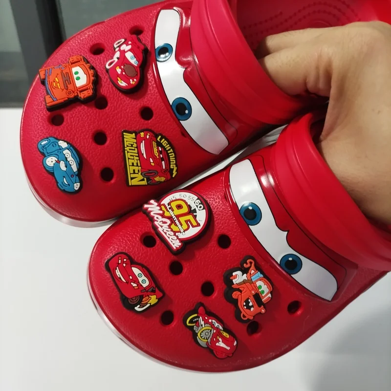 

Disney Pixar Cars 3 Flash McQueen 95 Hole Shoe Anti-slip Cartoon Racer Slippers for Adults with Shoe Flower Toe Cover Sandals