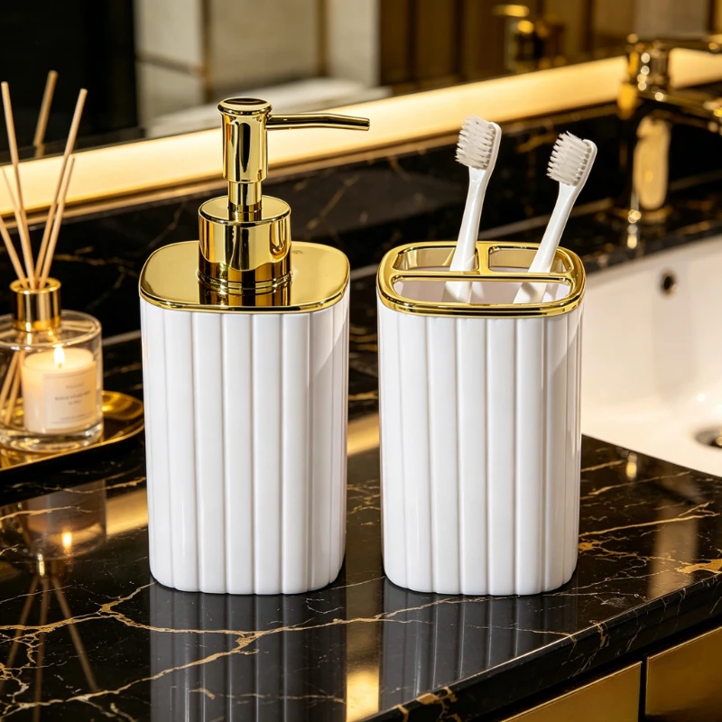 2-teiliges Boho Badezimmer-Accessoire-Set mit vertikalen Streifen aus ABS, modernes Seifenspender- und Zahnbürstenhalter-Set für Zuhause und Hotel, Badezimmer-Deko-Kit