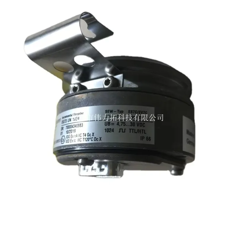 

Новый импортный энкодер SEW EURODRIVE ES7C/EV7C 13642693 OG73 UN1024 для двигателей из Германии, 380В 50Гц