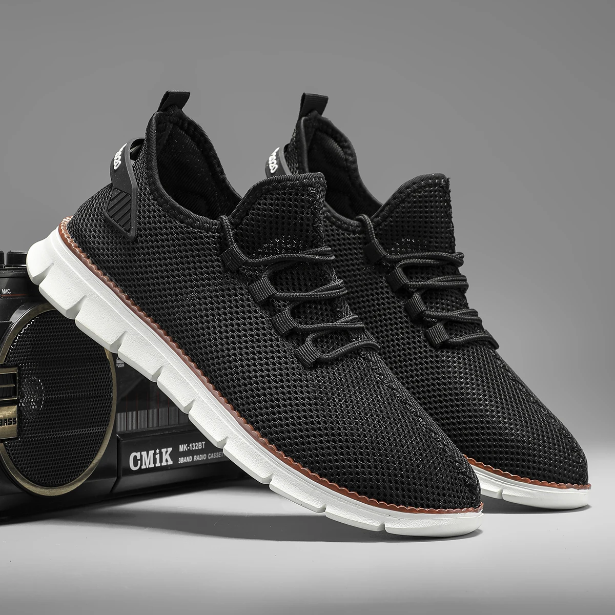 

Mens Walking Shoes 2025 New Mesh Breathable Lightweight Leisure Sneakers Soft Sole Anti Slip Outdoor Sports Shoes for Man