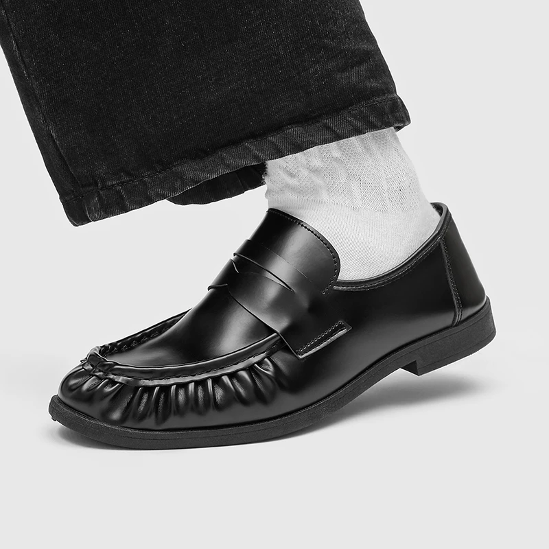 أزياء الرجال السود المتسكعون مصمم الأعمال الأحذية الجلدية مريحة الانزلاق على الأحذية عارضة عدم الانزلاق المشي أحذية القيادة المسطحة