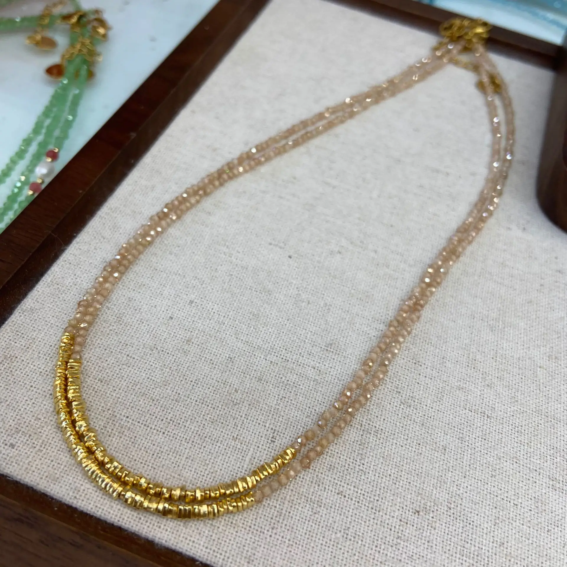 Women Fashion Champagne Zircon Necklace 2025 Sparkly Broken Gold Temperament Collarbone Chain Elegant Banquet Female Accessories