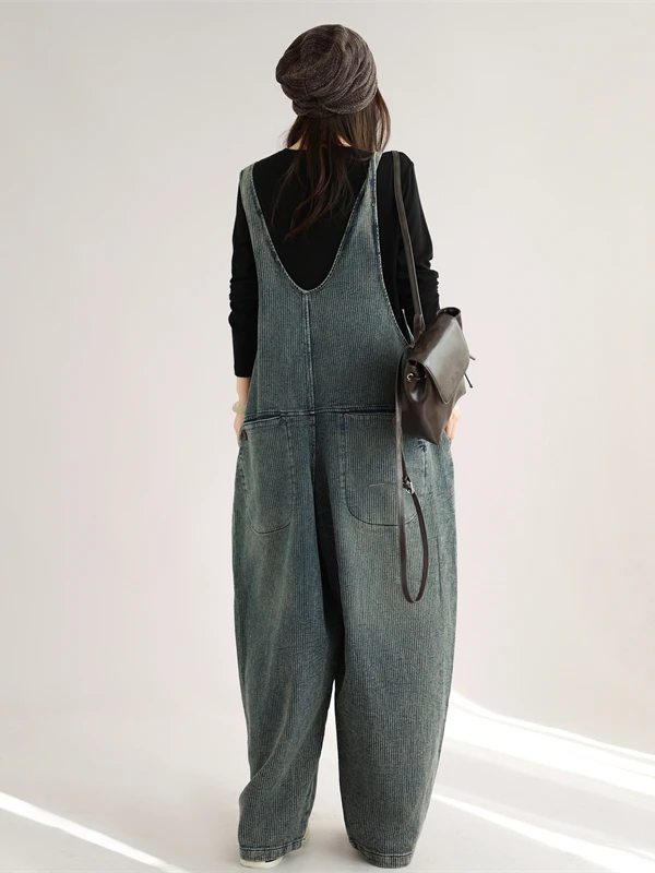 Loose Women's Denim Overalls with Pockets Vintage Style plus Size Straight Leg Jeans Casual Comfortable Blue Polyester Fabric