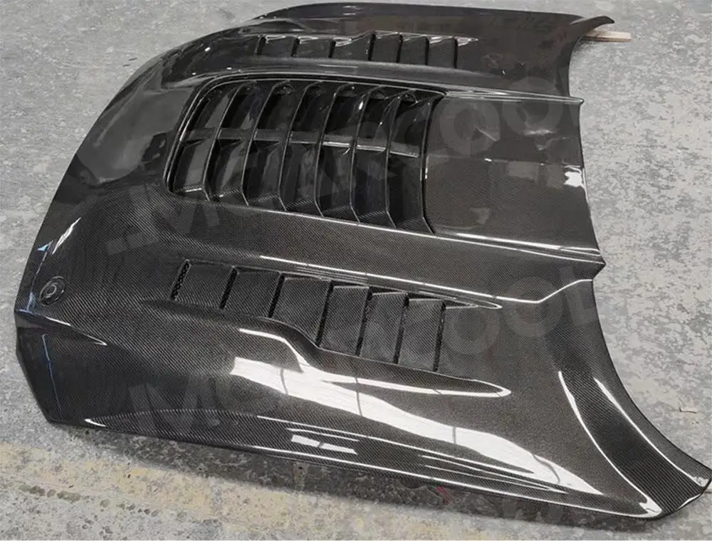 

Неокрашенный карбоновый капот FRP для Ford Mustang 2015-2017: Декоративные элементы для автомобиля