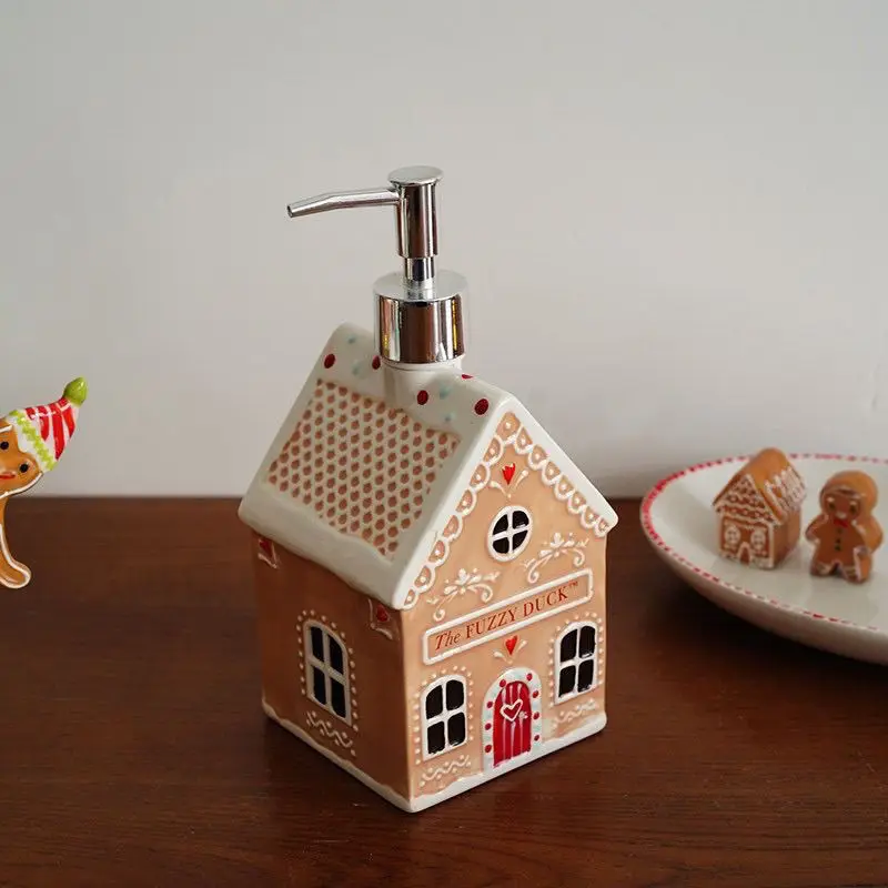 Christmas Storage Bottle, European Hand-Painted Relief Gingerbread Man House Ceramic Bathroom Bath Bottle, Hand Sanitizer Bottle