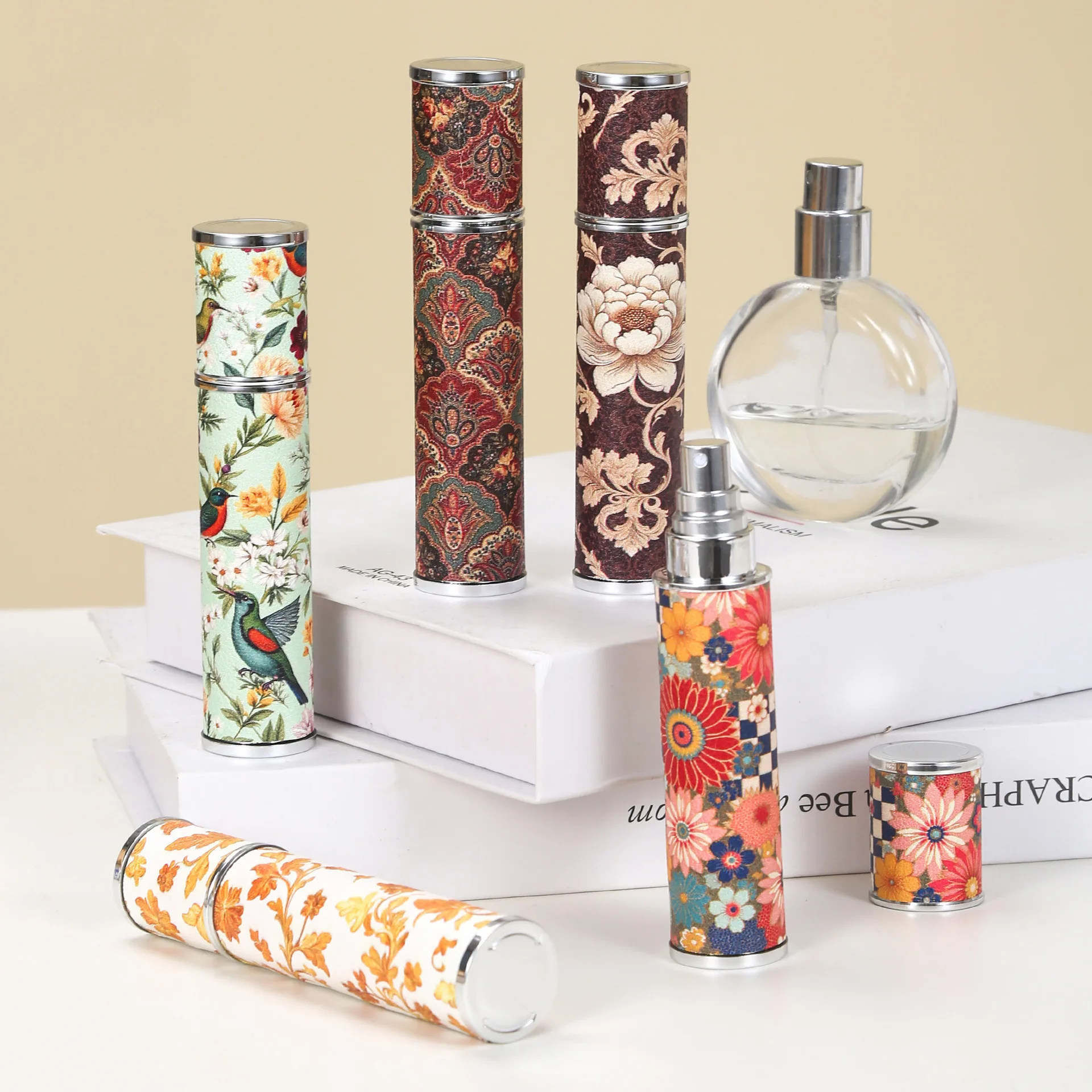 New 10ML Retro Pattern Leather Perfume Bottle Printing Portable Travel Spray Refillable Bottle
