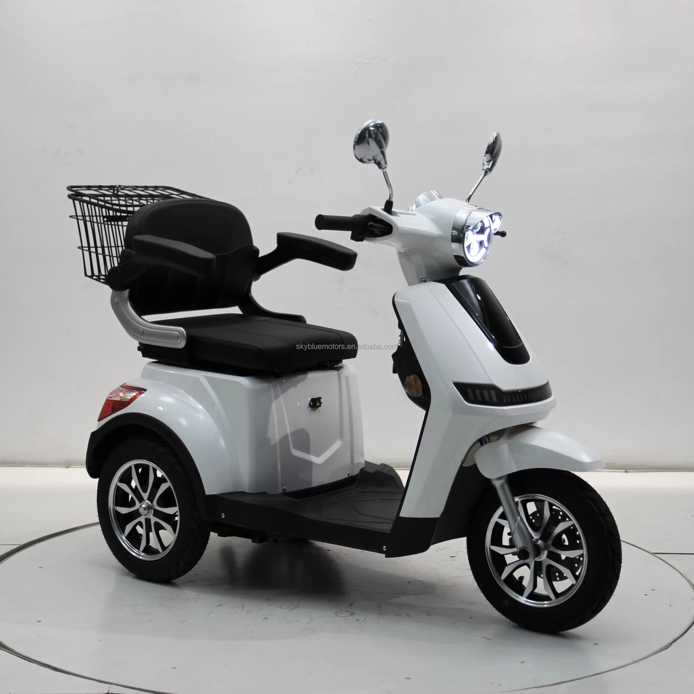 

Modification Tricycle Motorcycle Heavy Duty Mobility Scooters Outdoor with Basket Long Range Electric Scooter Wholesales for Adu