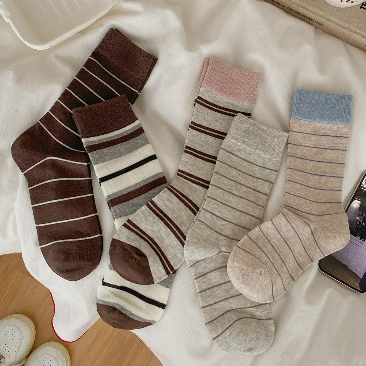 

Носки в стиле ретро, женские корейские повседневные модные полосатые хлопковые длинные носки, японские школьные носки JK, средние носки-трубы, рождественские подарки