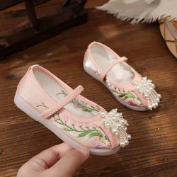 Girls Embroidery Pearl Beaded Dance Shoes Traditional Kids Cloth Shoes Princes Tang Hanfu Ballet Flats For Girls