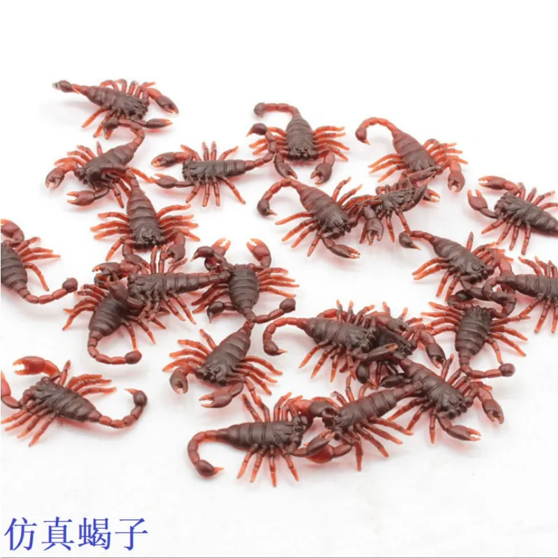 50/100Pcs Halloween gadget Plastic Cockroaches Joke Decoration Props Rubber Toy Gags Practical Jokes Toys Plastic Bugs Cockroach view 3