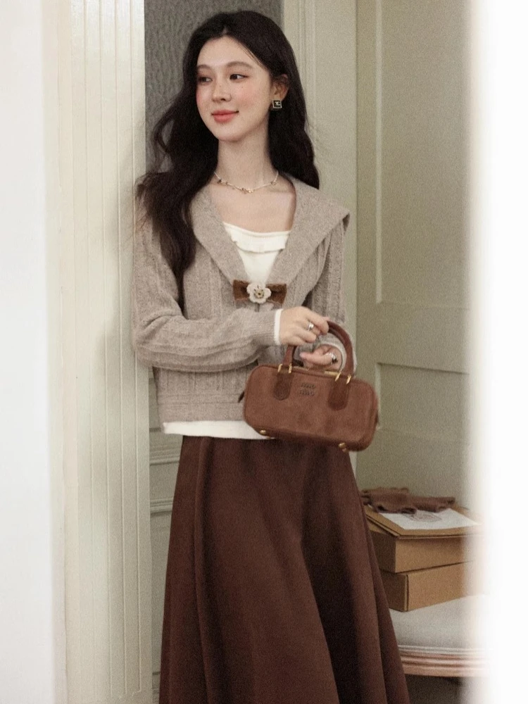 ALXNAN حجم كبير المرأة طويلة الأكمام بلايز كاذبة قطعتين ربطة القوس فيونكة البحرية طوق البلوفرات اللون حجب محبوك البلوزات D57739