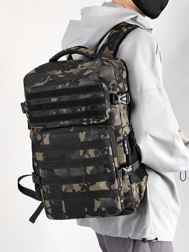 جديد في الهواء الطلق حقيبة التمويه حقيبة حقيبة ترحال 2026 متعددة الوظائف حقيبة ظهر بسعة كبيرة الترفيه والحد الأدنى حقيبة السفر