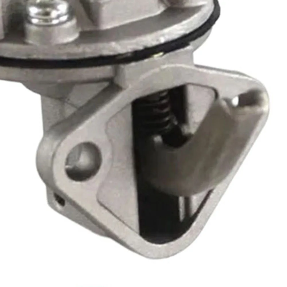 Mechanical Fuel Pump 15821-52030 Compatible with For RTV900G6 RTV900G9 D722 D902 Z482 GL1400 No Power Supply Required