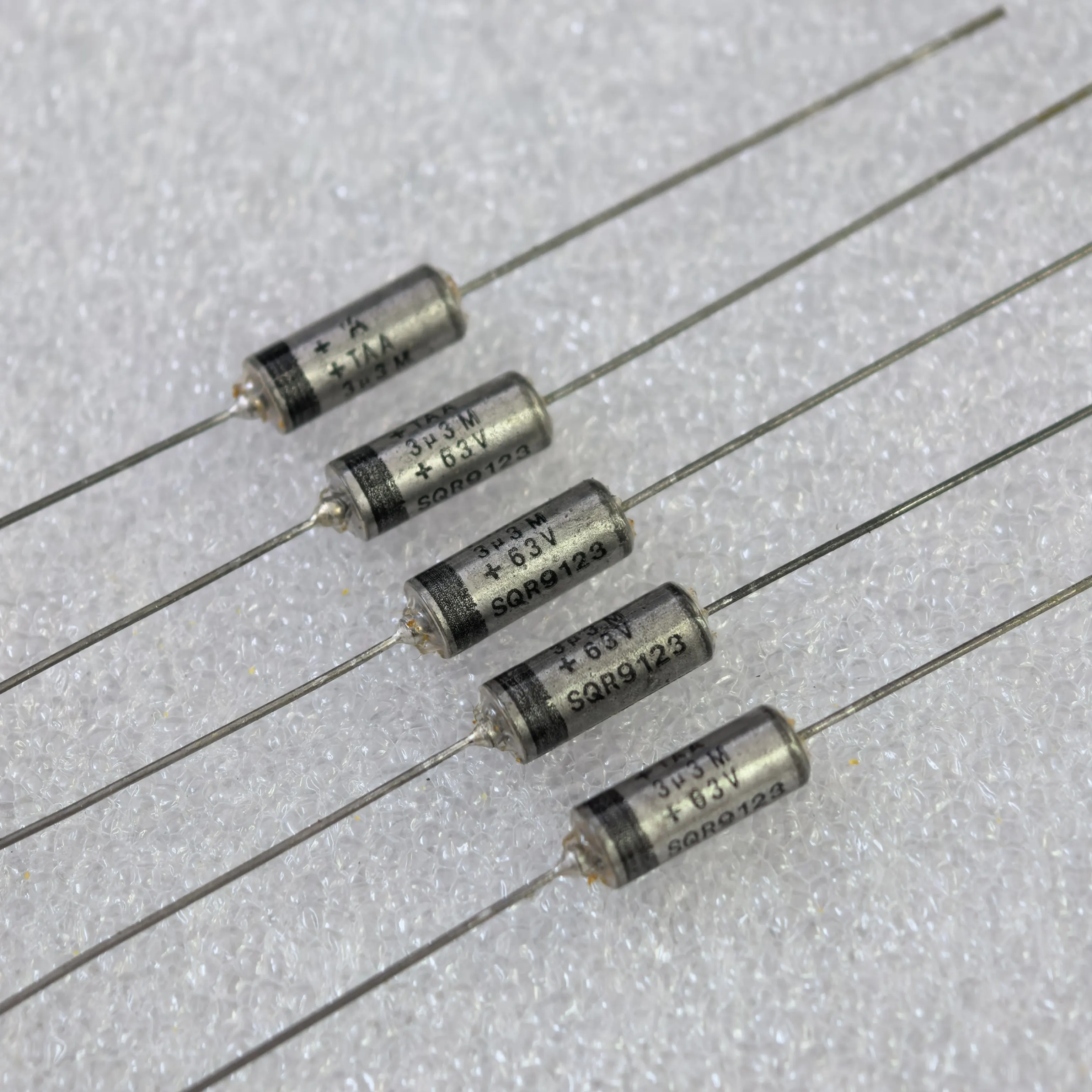 

10PCS/USA 3.3UF 63V TAAB3R3M63 axial lead audio tantalum electrolytic capacitor