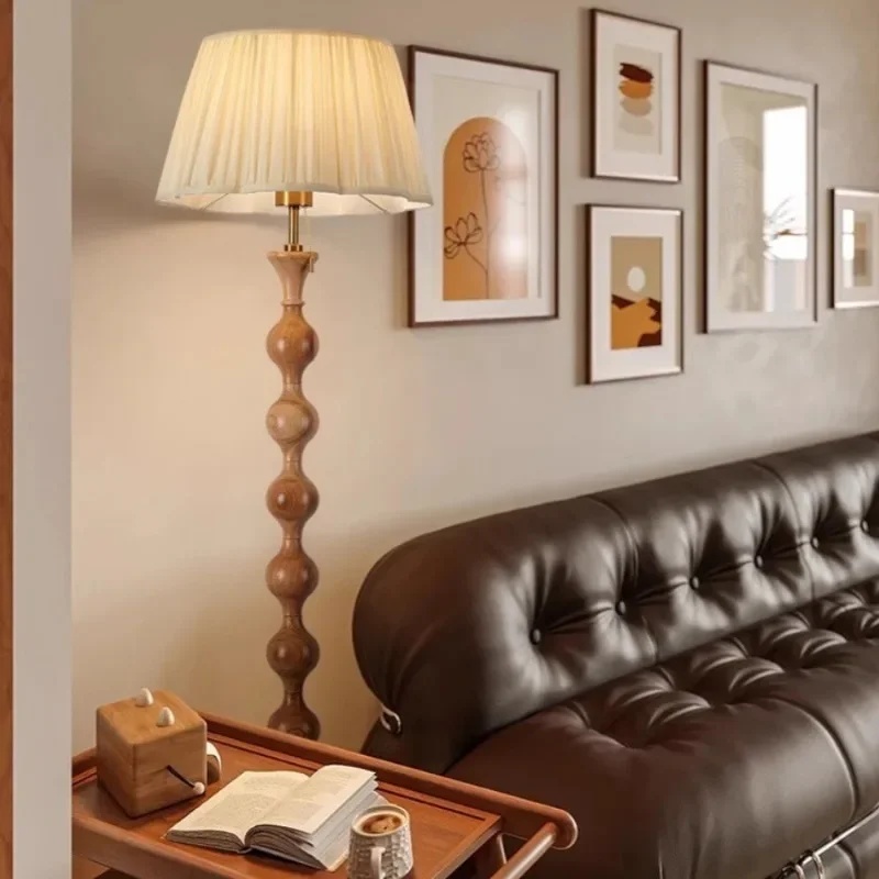 Торшер гостиная диван французский ретро элитный смысл средневековый