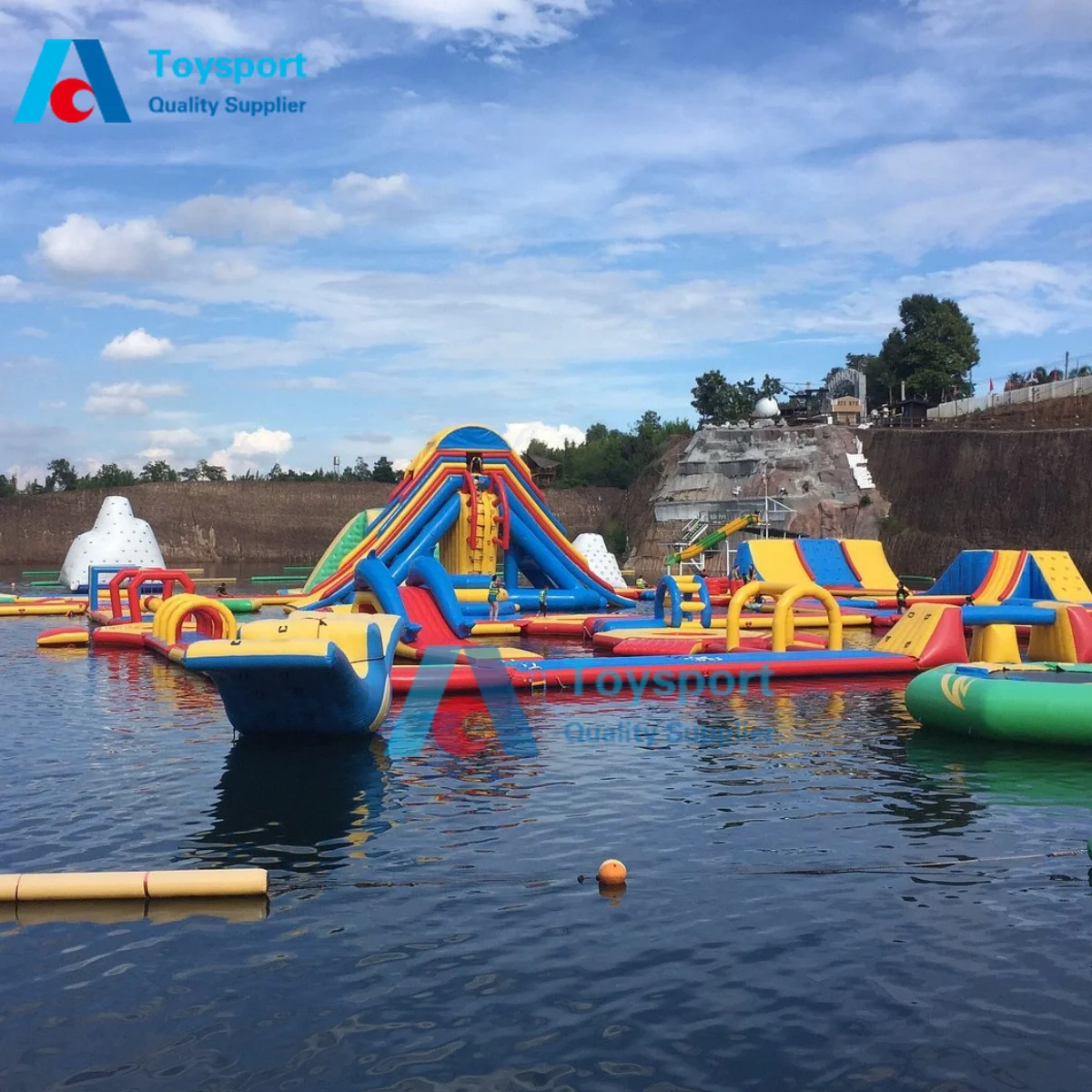 Inflatable Outdoor Amusement Aqua Park Floating Airtight Inflatable Water Park