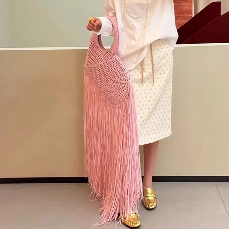 

Fashionable women's tassel straw woven shoulder handbag New caring designer luxury large capacity Tassel decorative beach handba