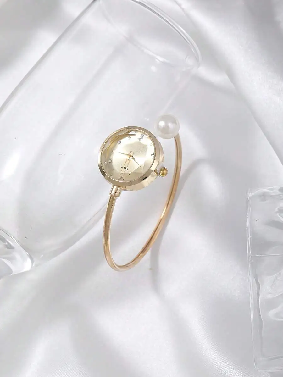 Womens Minimalist Quartz Watch Bracelet With Pearl And Rhinestone Dial