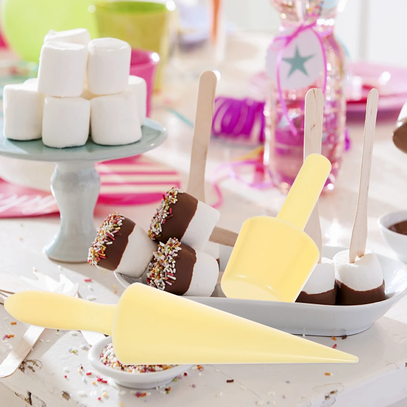 

Ice Cream Cone Mold Plastic Details No Peculiar Smell Not Easy Deform Break Widely Used Dessert Supplies