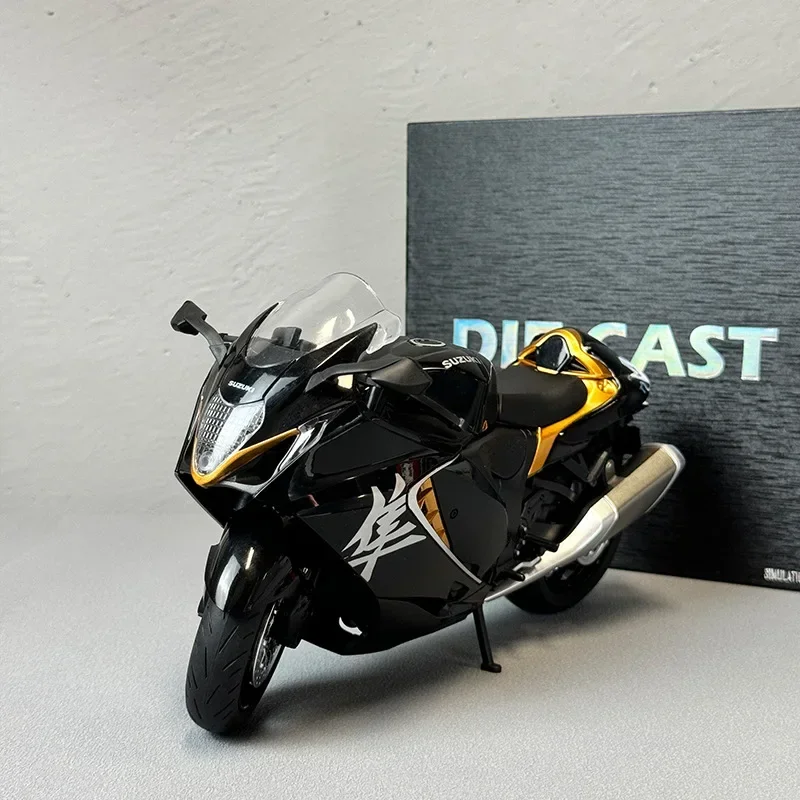 1/9 Suzuki Hayabusa GSX-1300R GSX-1000R Ducati V4S Alloy Motorcycle Model Car Toy Vehicle Collection Off Road AutocycleChristmas