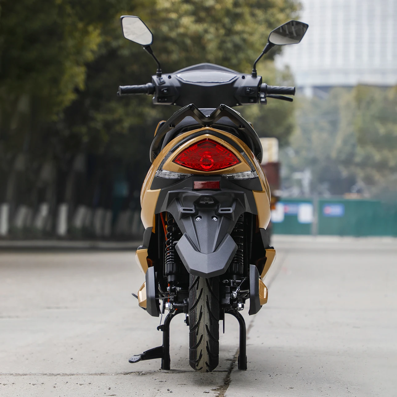 SXLL 72Vリチウムバッテリー電動ストリートバイクモペッ - 72V 5000W Electric Motorcycle のレビューと価格