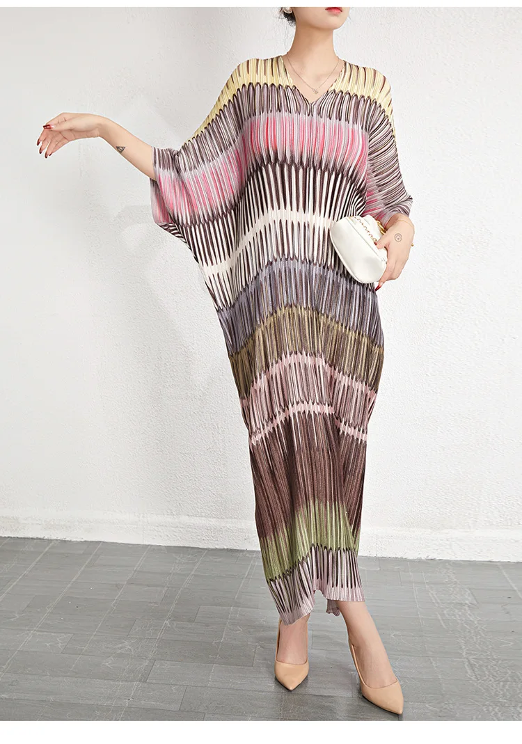 Miyake 2024 Herbst Neues Damen-Fledermausärmel-Langkleid, Locker Sitzend, Übergröße, Modisches Plissee-Maxikleid – Detail 10